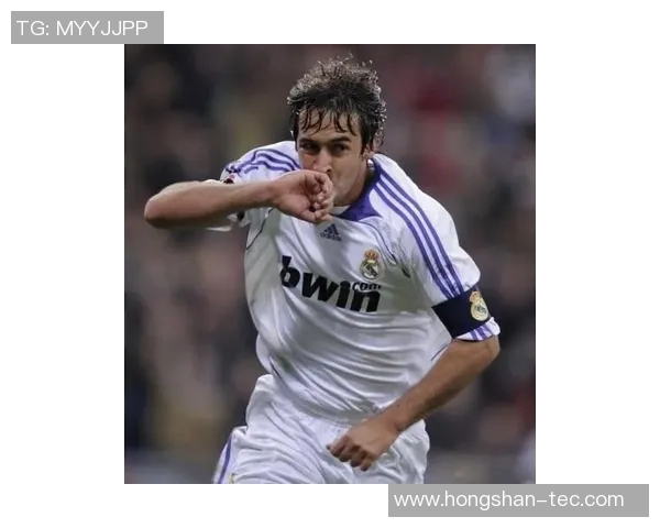 足球明星阿卡拉精彩瞬间图片欣赏与生平介绍